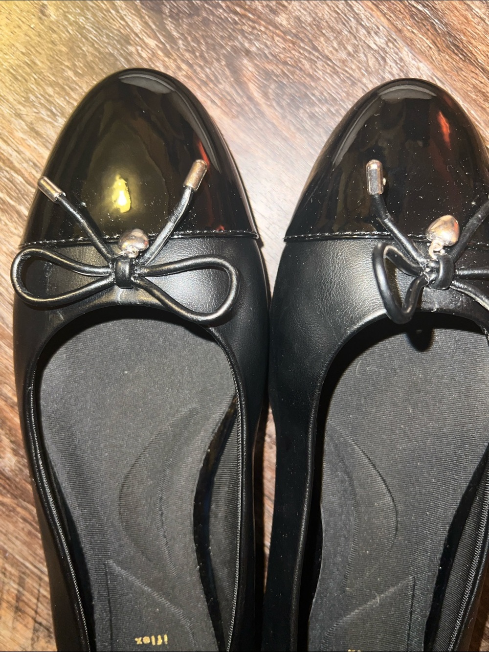 Anne Klein Black Patent Cap-Toe Ballet Flat with Bow - Picture 5 of 6
